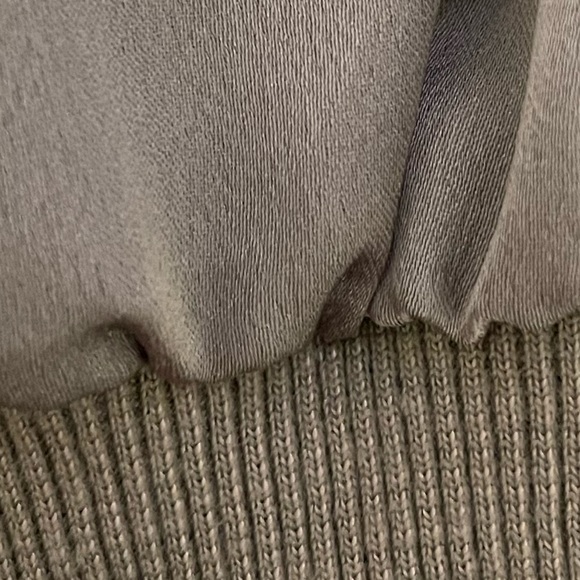 Carli Bybel x Missguided sage green satin bomber jacket - Picture 4 of 4